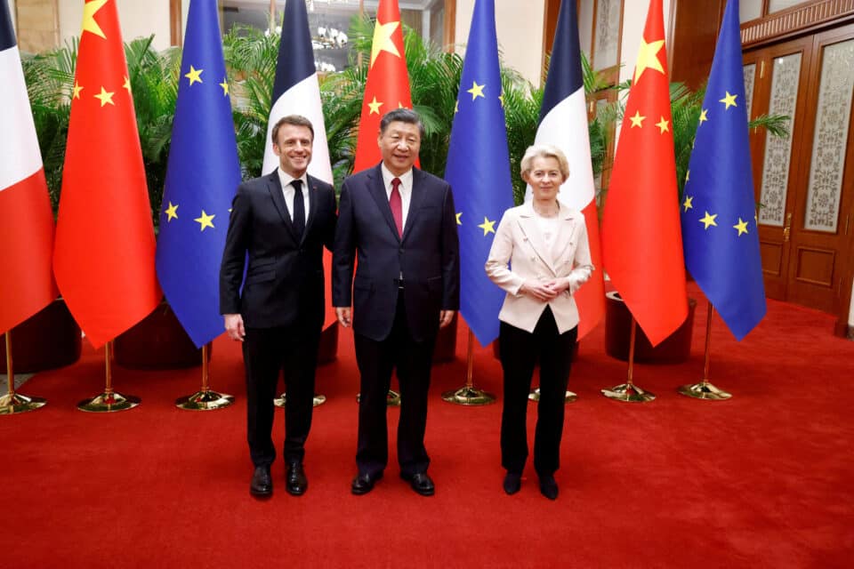 FILE PHOTO: China’s President Xi Jinping, his French counterpart Emmanuel Macron and European Commission President Ursula von der Leyen meet in Beijing, China April 6, 2023. Ludovic Marin/Pool via REUTERS/File Photo